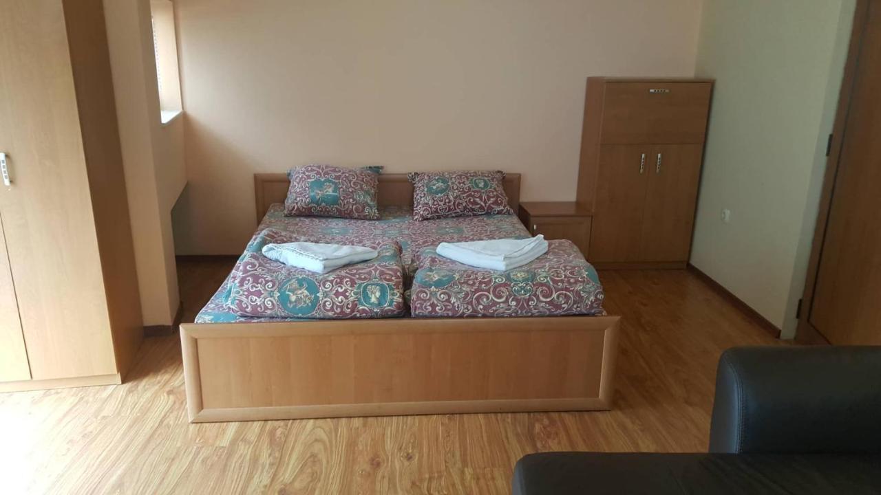 וראצה Hotel Maria מראה חיצוני תמונה