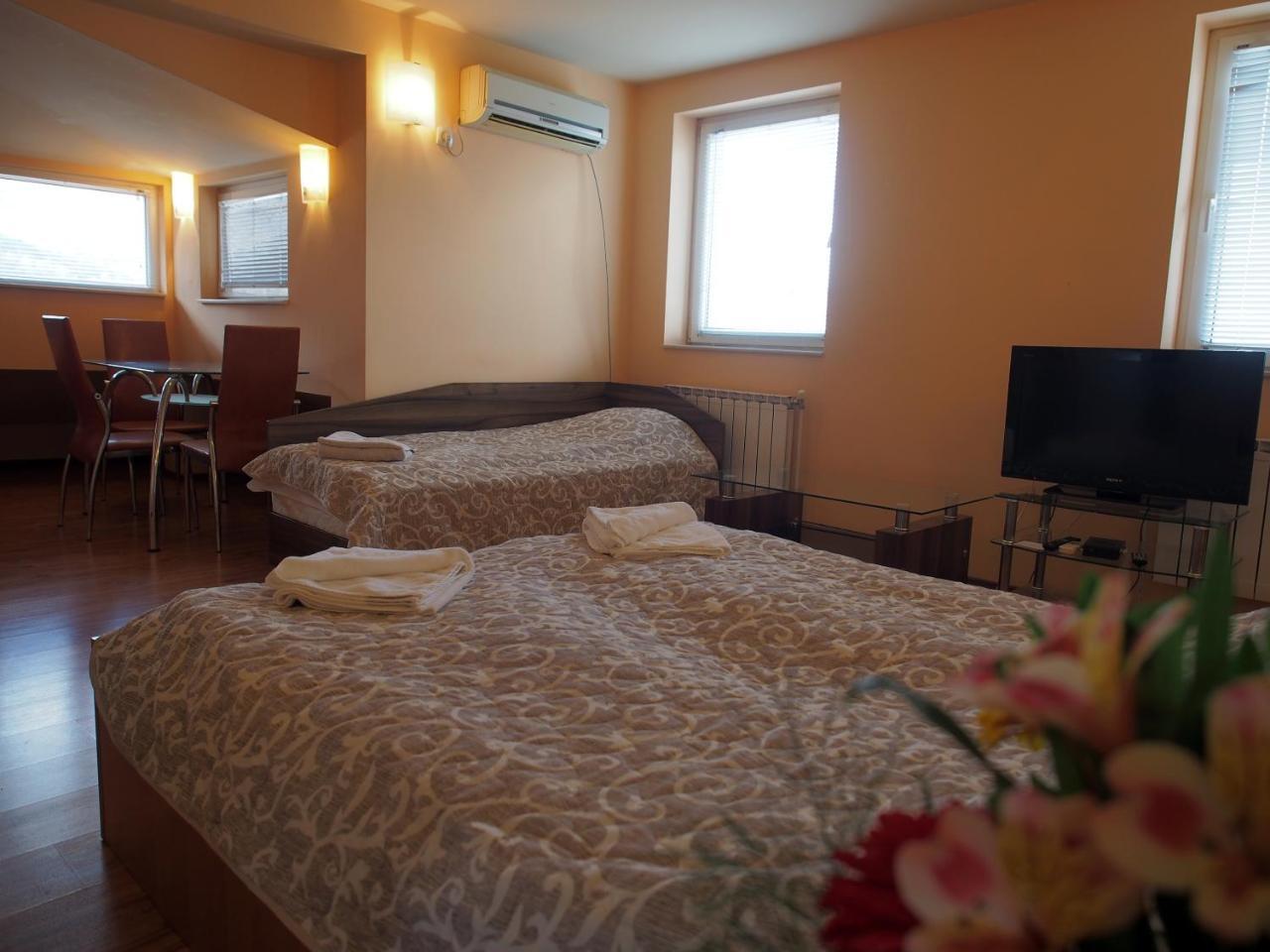 וראצה Hotel Maria מראה חיצוני תמונה
