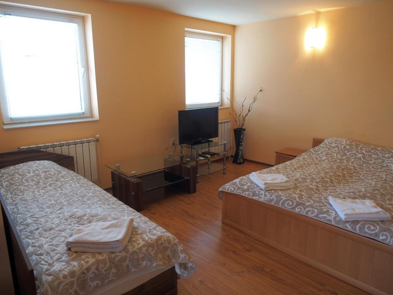 וראצה Hotel Maria מראה חיצוני תמונה